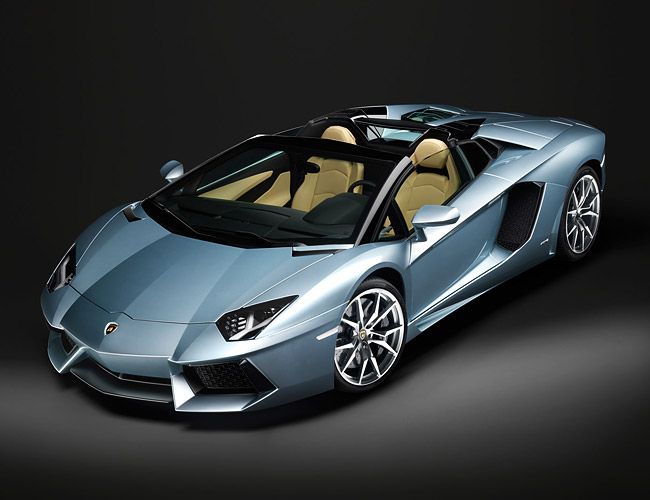 Lamborghini-Aventador-LP700-4-Roadster-Gear-Patrol