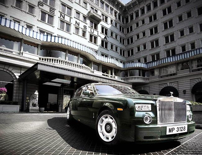 Pen-Hotel-HK-Bond-Gear-Patrol