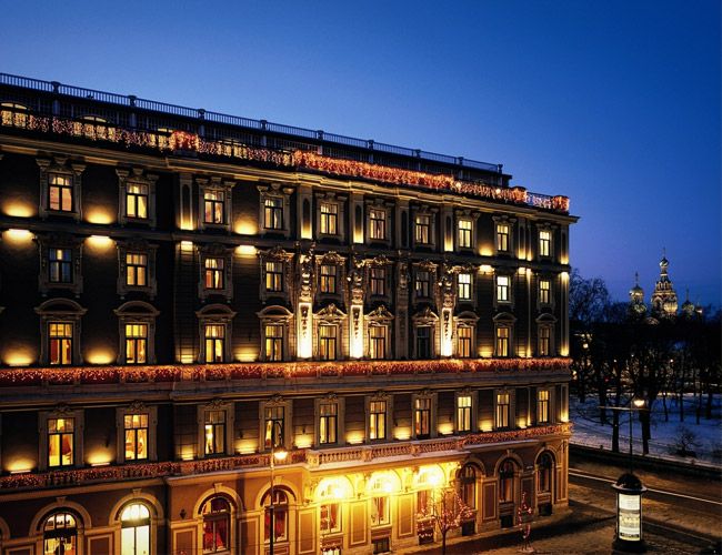 St-Petersburg-Grand-Hotel-Bond-Gear-Patrol-