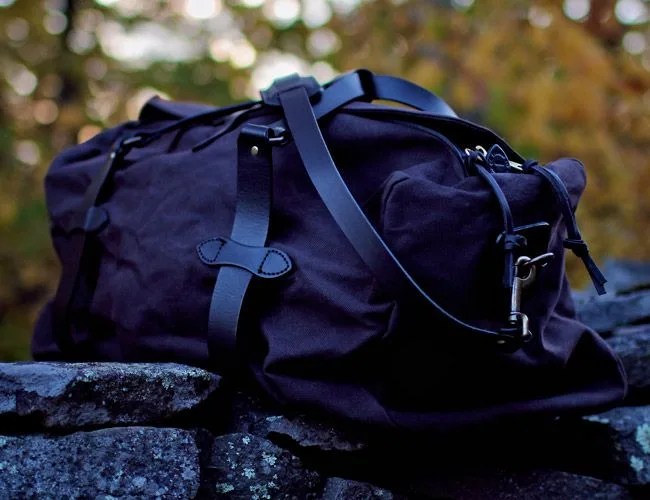 Filson-Medium-Duffle-Bag-Gear-Patrol-1