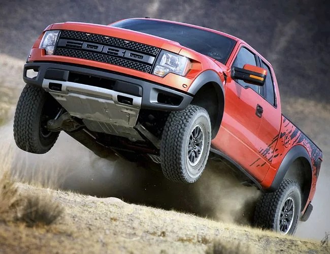 Ford-SVT-Raptor-2013-Gear-Patrol