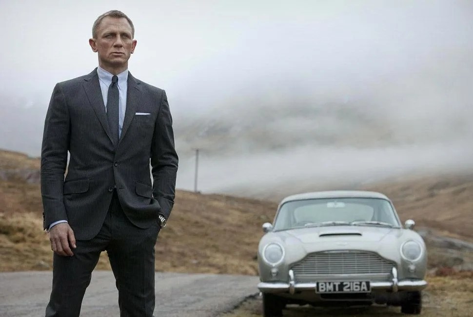 skyfall-bluray-gear-patrol-full