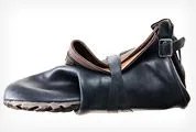 Foldable-Japanese-Rain-Boots-Gear-Patrol