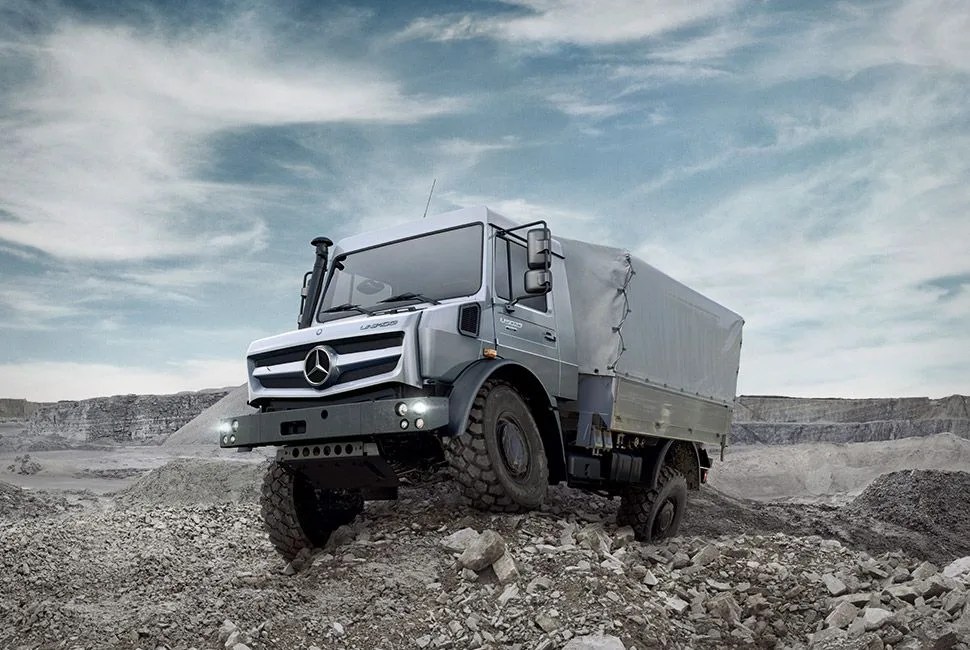Mercedes-Benz-Unimog-new-gear-patrol-tig-lead-full