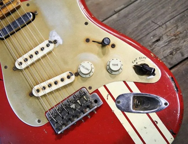 fender-x-levis-vintage-stratocaster-guitar-gear-patrol-lead
