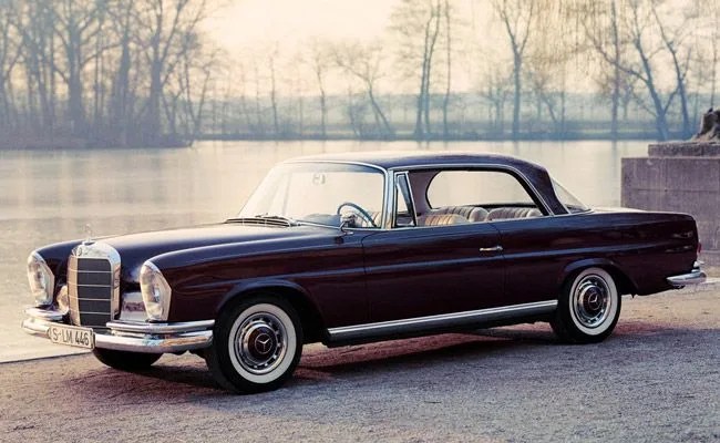 1965-Mercedes-Benz-220SE-gear-patrol