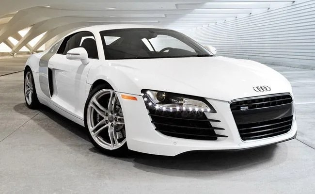 2008-audi-r8-gear-patrol