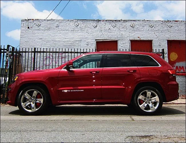 Jeep-Cherokee-SRT-Gear-Patrol-650