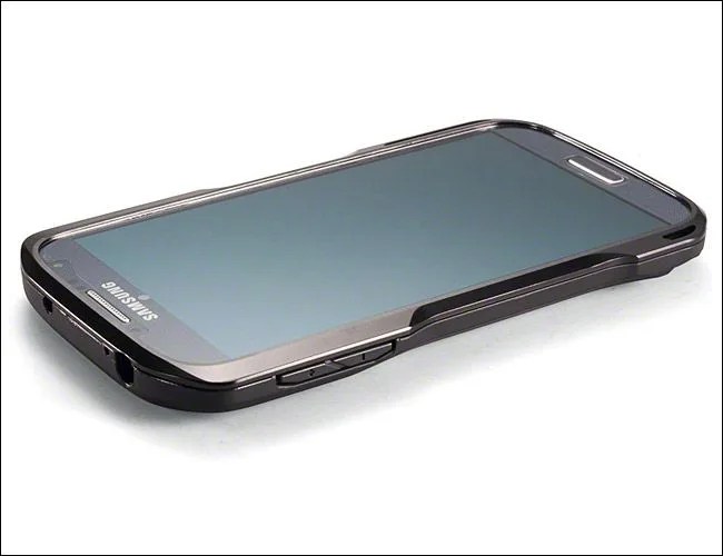 Eclipse-Samsung-Galaxy-S4-Case-Gear-Patrol