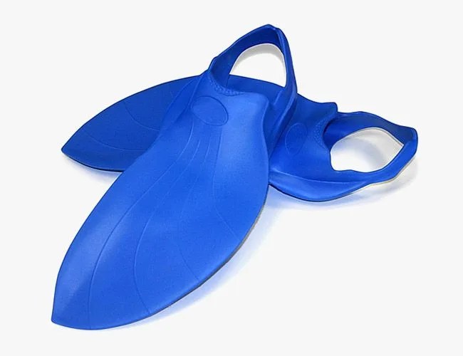 swimming-laps-gear-patrol-flippers