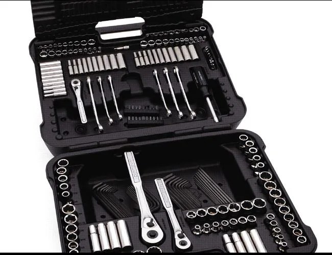 home-auto-mechanic-essentials-socket-wrench-set-gear-patrol-lead-ipad