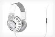 JBL-SYNCHROS-S700-Gear-Patrol