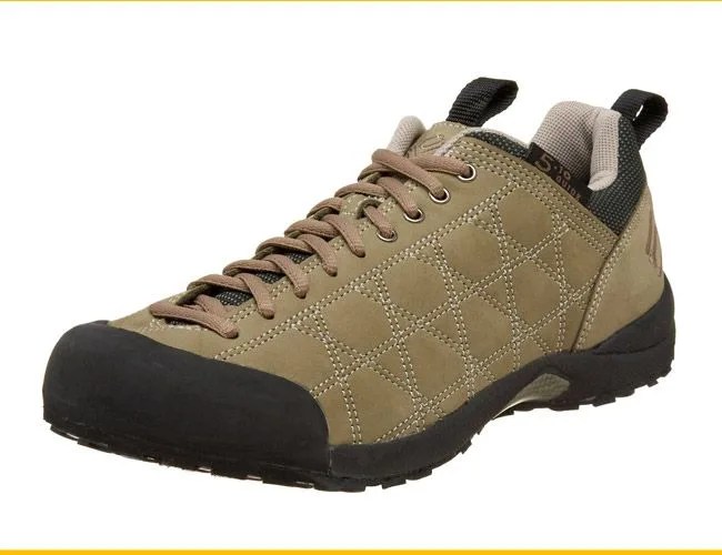 Five-Ten-Guide-Tennie-Gear-Patrol