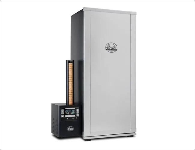 Bradley-Smoker-Gear-Patrol