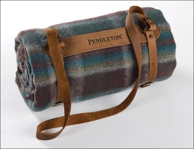 Pendleton-Motor-Robe-gear-patrol