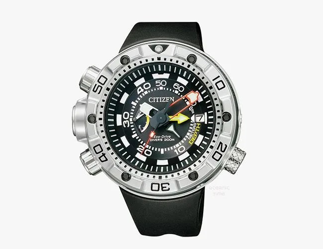 Citizen-summer-watch-gear-patrol
