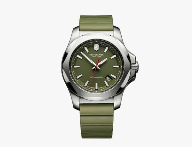Victorinox-Summer-watch-gear-patrol