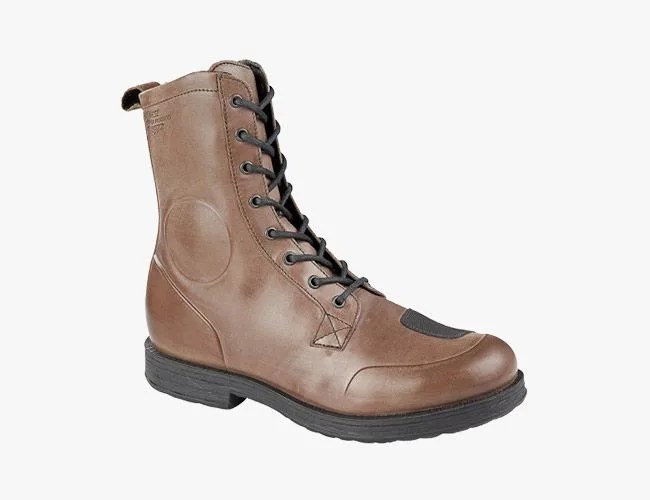 Dianise-Boots-Gear-Patrol