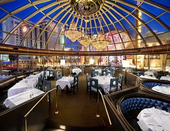 Oscars-Steakhouse-Gear-Patrol
