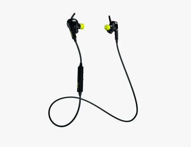 best-earbuds-gear-patrol-jabra