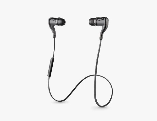 best-earbuds-gear-patrol-plantronics