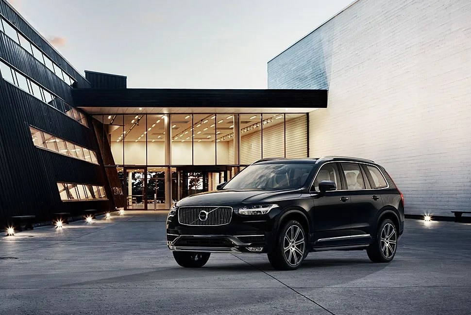 Volvo-XC90-Full-Lead