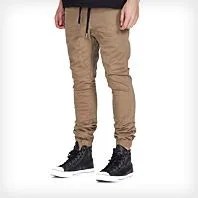 Zanerobe-Chinos-Gear-Patrol