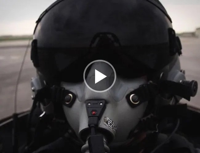 Warbird-Pilot-Gear-Patrol