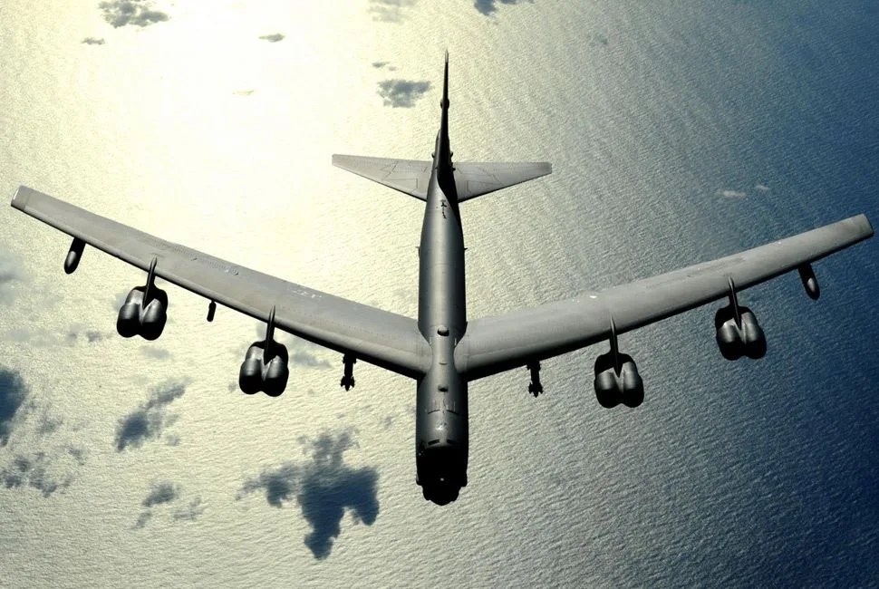 b-52-bomber