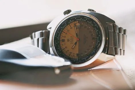 tissot-navigator-world-time-ambiance-2