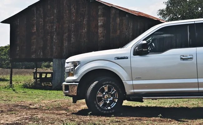 Ford-f150-gear-patrol-ambiance