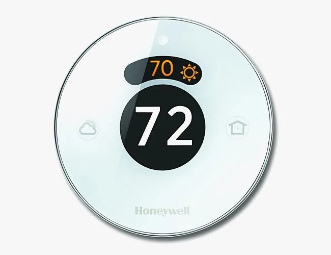 Honeywell-Lyric-Smart-Thermostat-650×500-Gear-Patrol