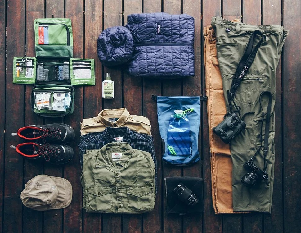 Safari-Kit-Gear-Patrol-Lead-Full-