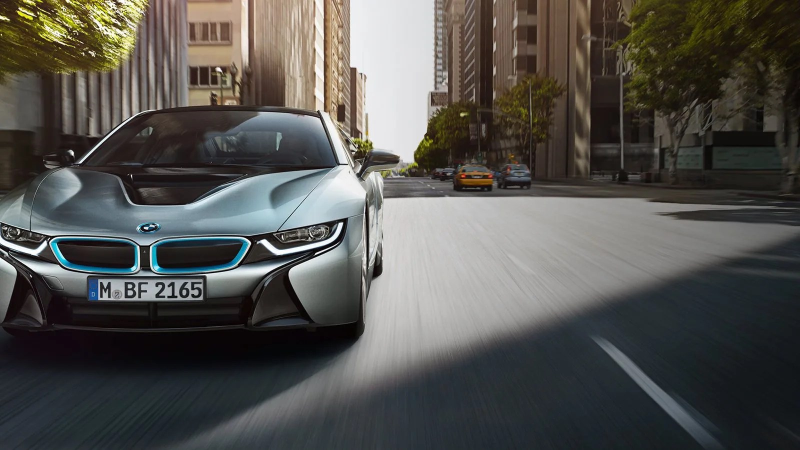 BMW-i8-Gear-Patrol-Lead-Full-right
