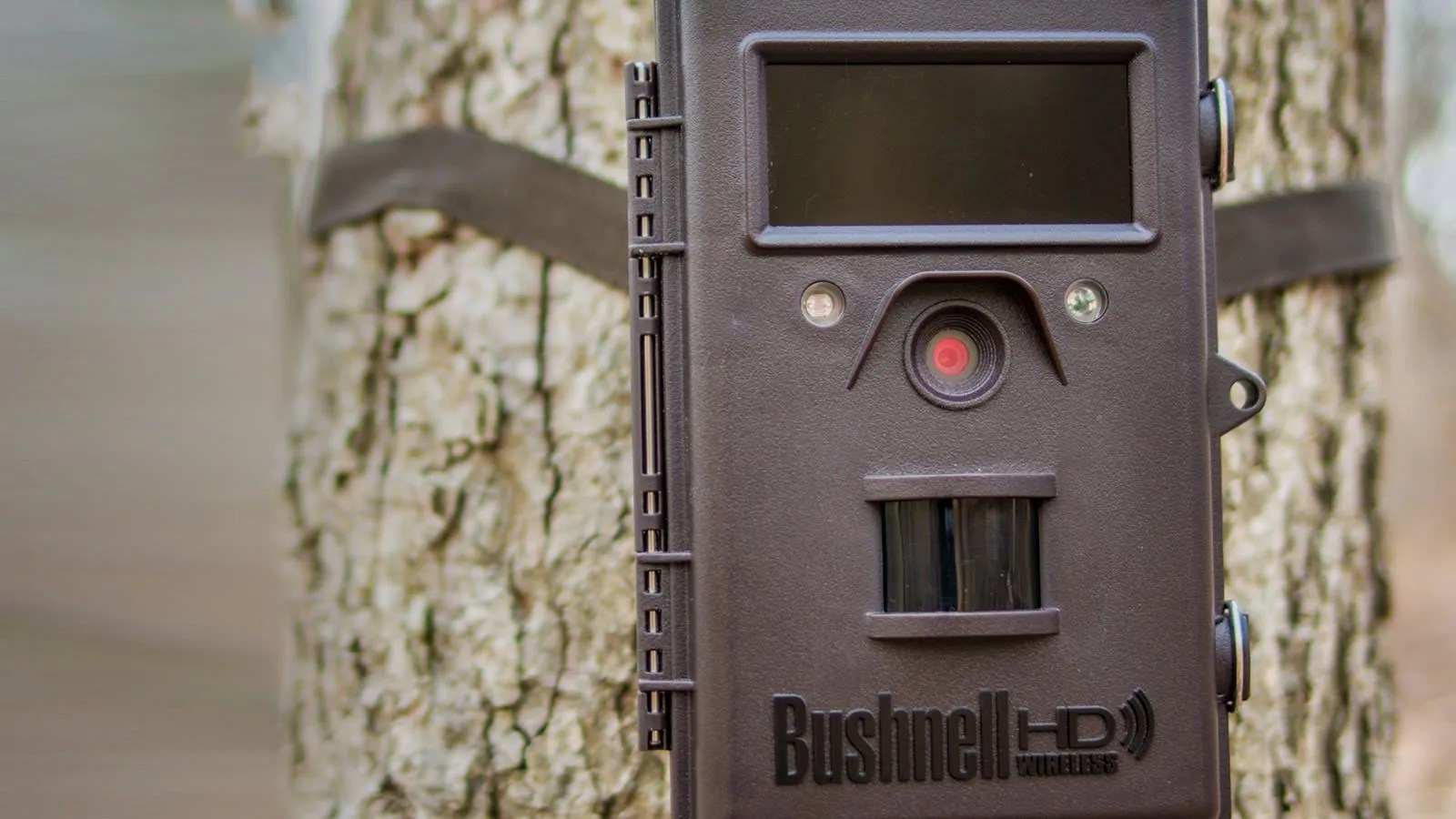 Bushnell-Wireless-Trophy-Cam-HD-Gear-Patrol-Lead-Full-Left