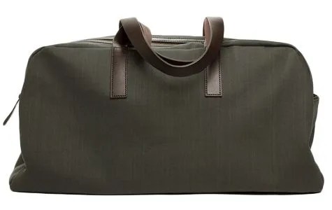 Everlane-Gear-Patrol-Half