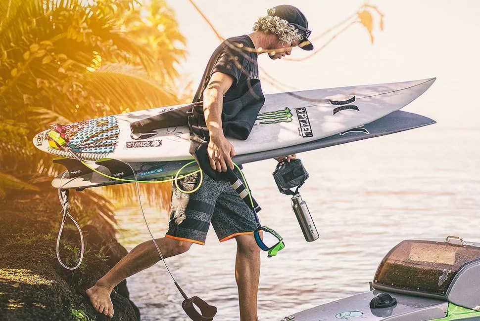 Hurley-Phantom-Boardshorts-Gear-Patrol-Lead-Full
