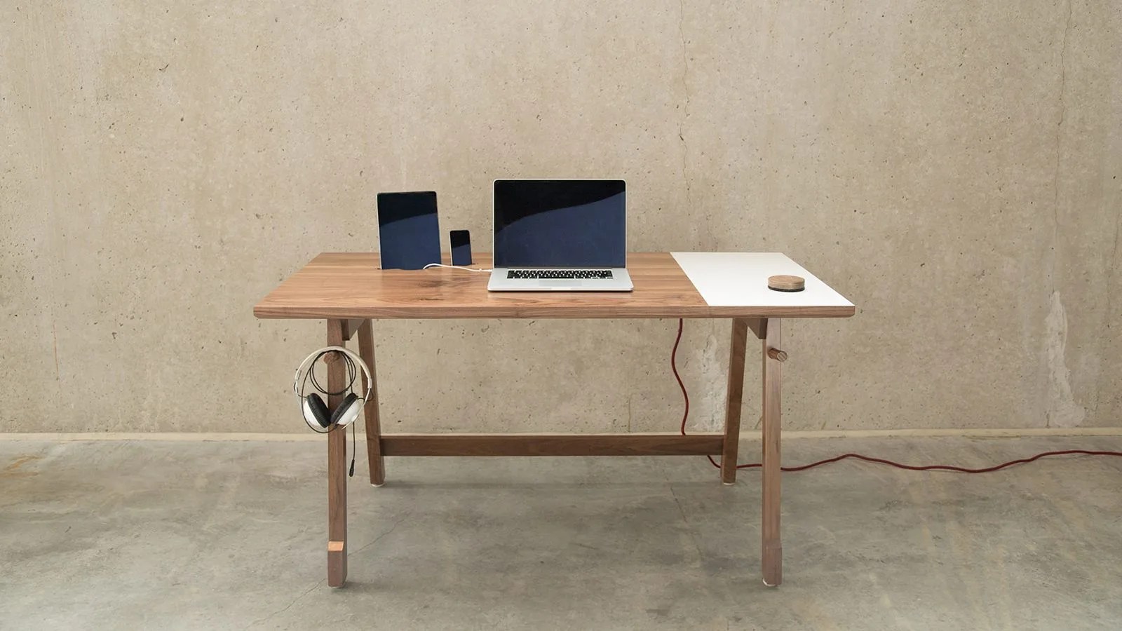 artifox-desk-hero
