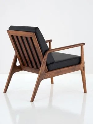 fahmida-chair-ambiance-right