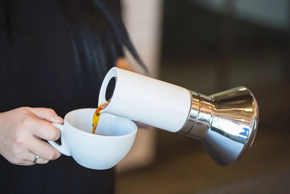 Blue-Bottle-Moka-Pot-Gear-Patrol-Lead-Full