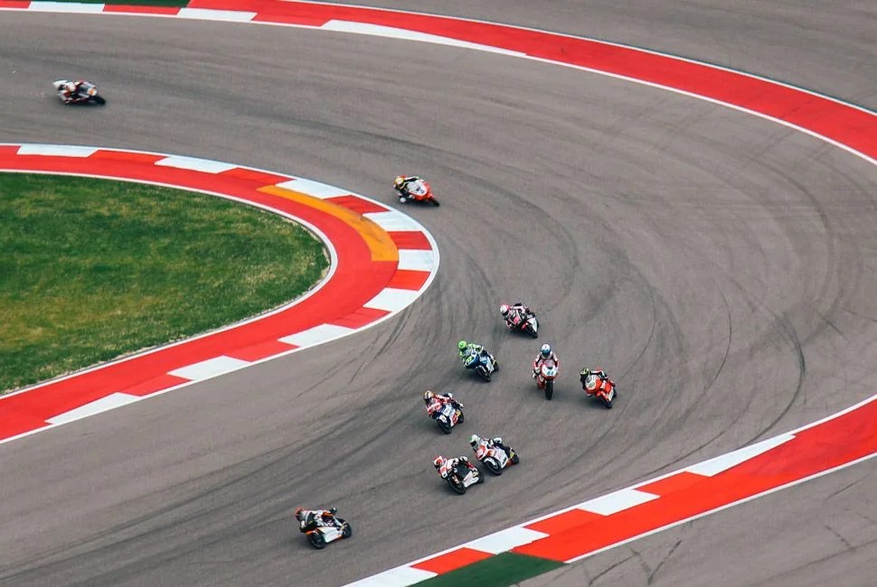 Grand-Prix-of-The-Americas-Gear-Patrol-Slide-7