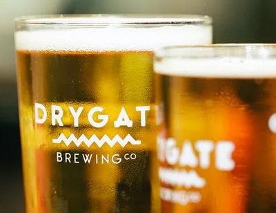 Rise-of-Scottish-Beer-Gear-Patrol-Ambiance-3