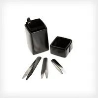 collar-stays-gear-patrol