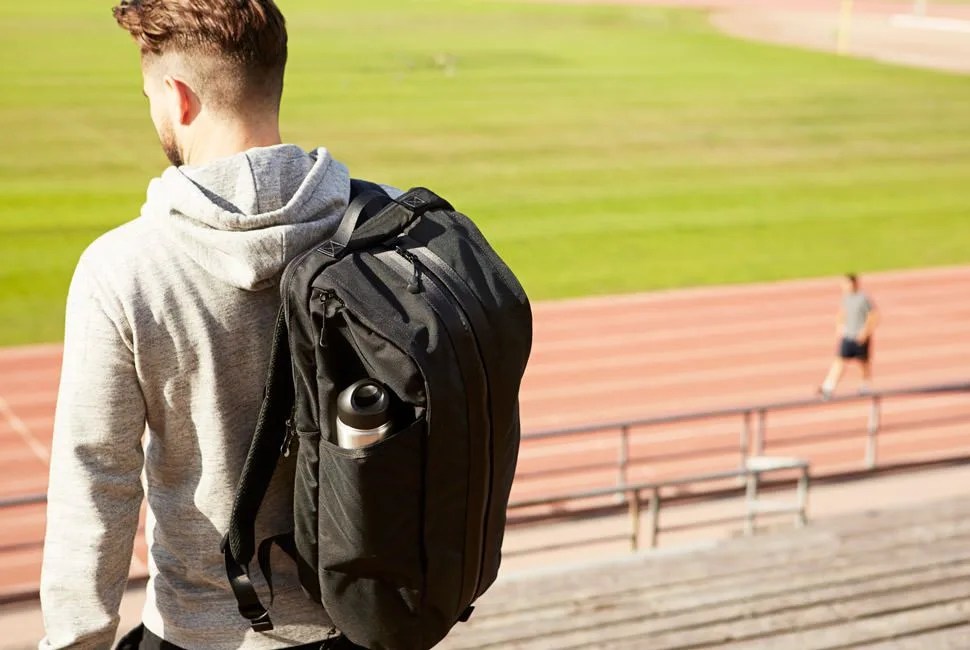 Aer-Duffel-Pack-Gear-Patrol-Lead-Full