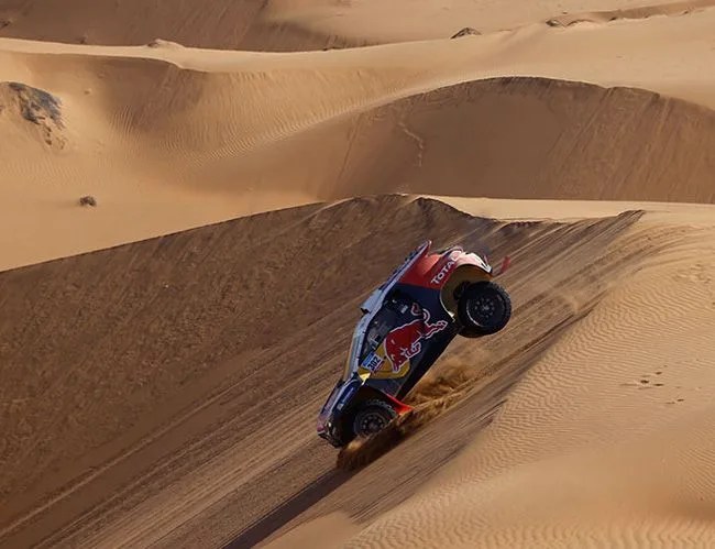 Best-of-Dakar-Gear-Patrol-LEAD