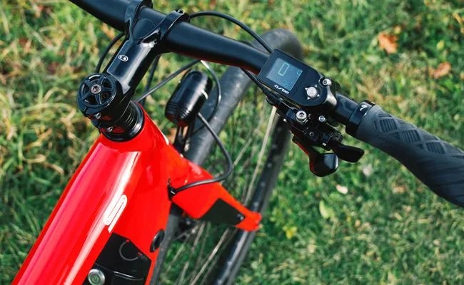 Specialized-Turbo-S-Tested-Gear-Patrol-Ambiance