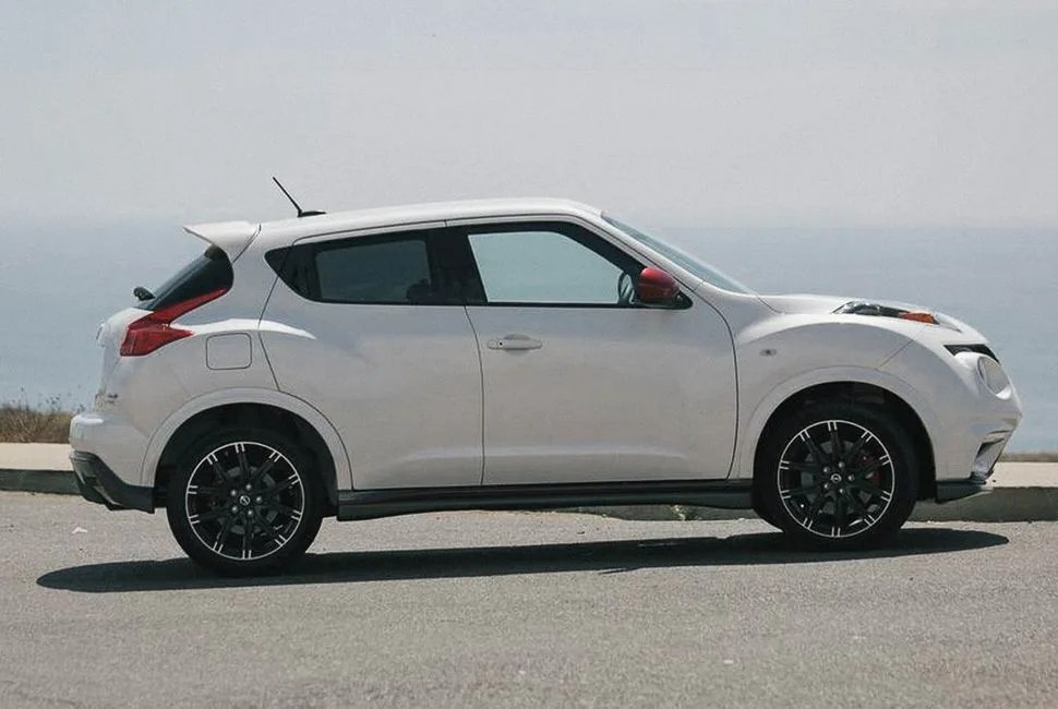 uncommon-car-gear-patrol-full-nissan2