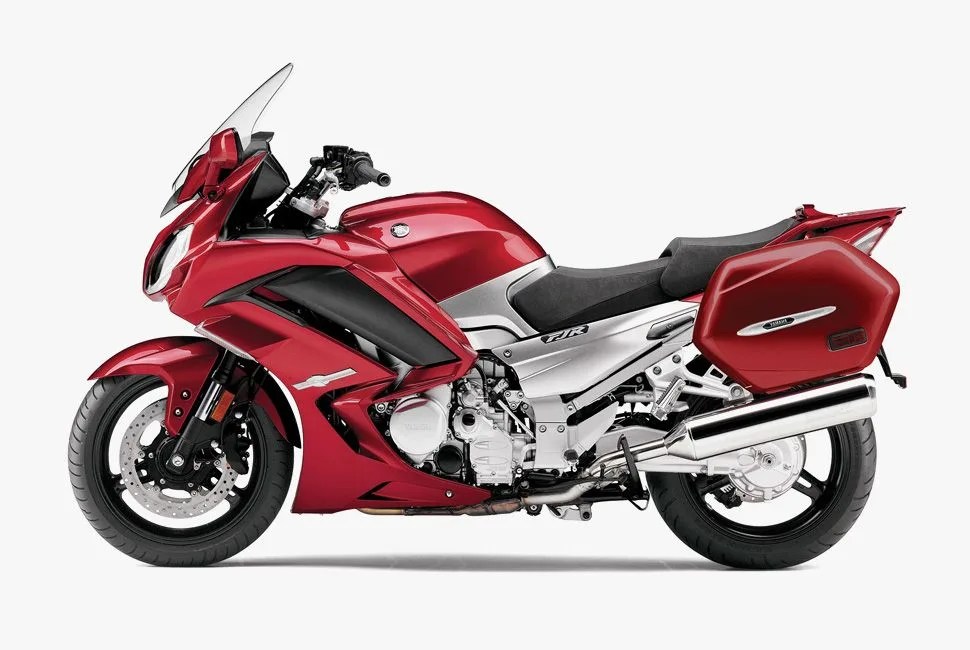 tour-bike-gear-patrol-yamaha2