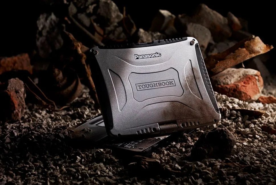 endorsement-panasonic-toughbook-gear-patrol-lead-full
