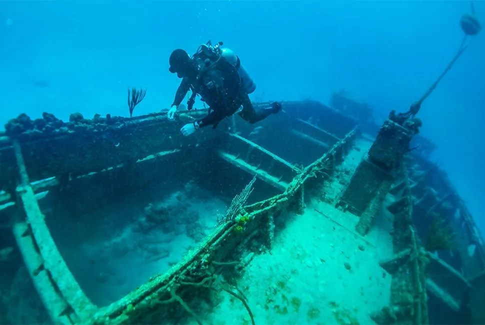 cayman-dive-gear-patrol-4